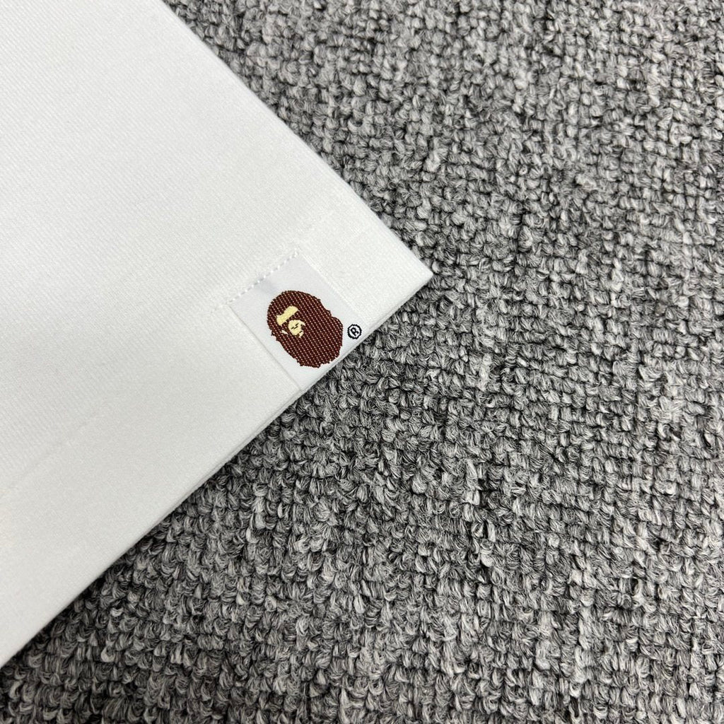 BAPE Graphic Short-Sleeve T-Shirt ¡ª fabric_closeup