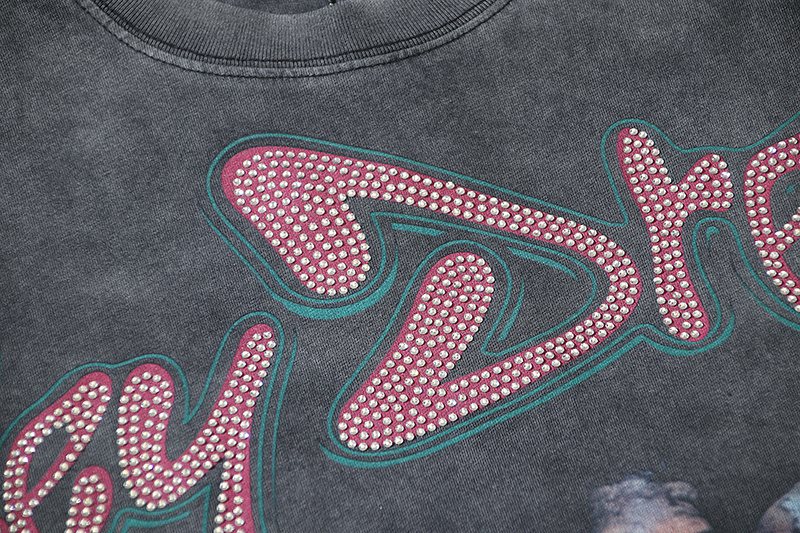 VALE USA Rhinestone Graphic T-Shirt ¡ª detail