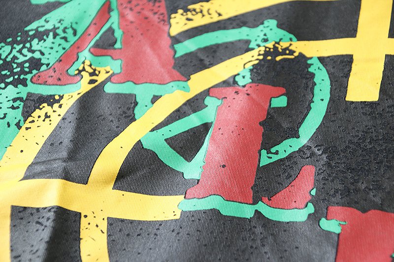 VALE USA Washed Lives Dreams Graphic T-Shirt ¡ª detail