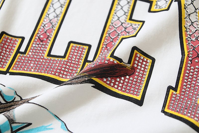 VALE USA Athletic Rhinestone Graphic T-Shirt ¡ª detail
