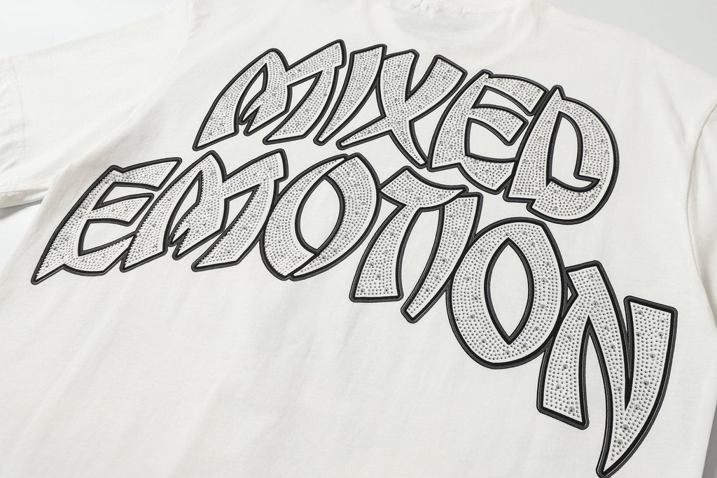 MIXED EMOTION Angel Graphic T-Shirt ¡ª detail