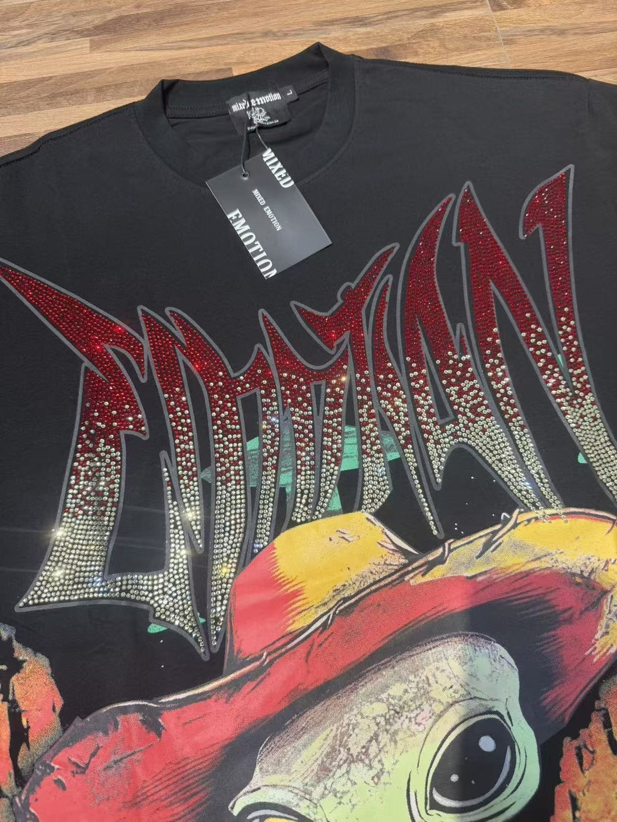 MIXED EMOTION Alien Cowboy Graphic T-Shirt ¡ª detail