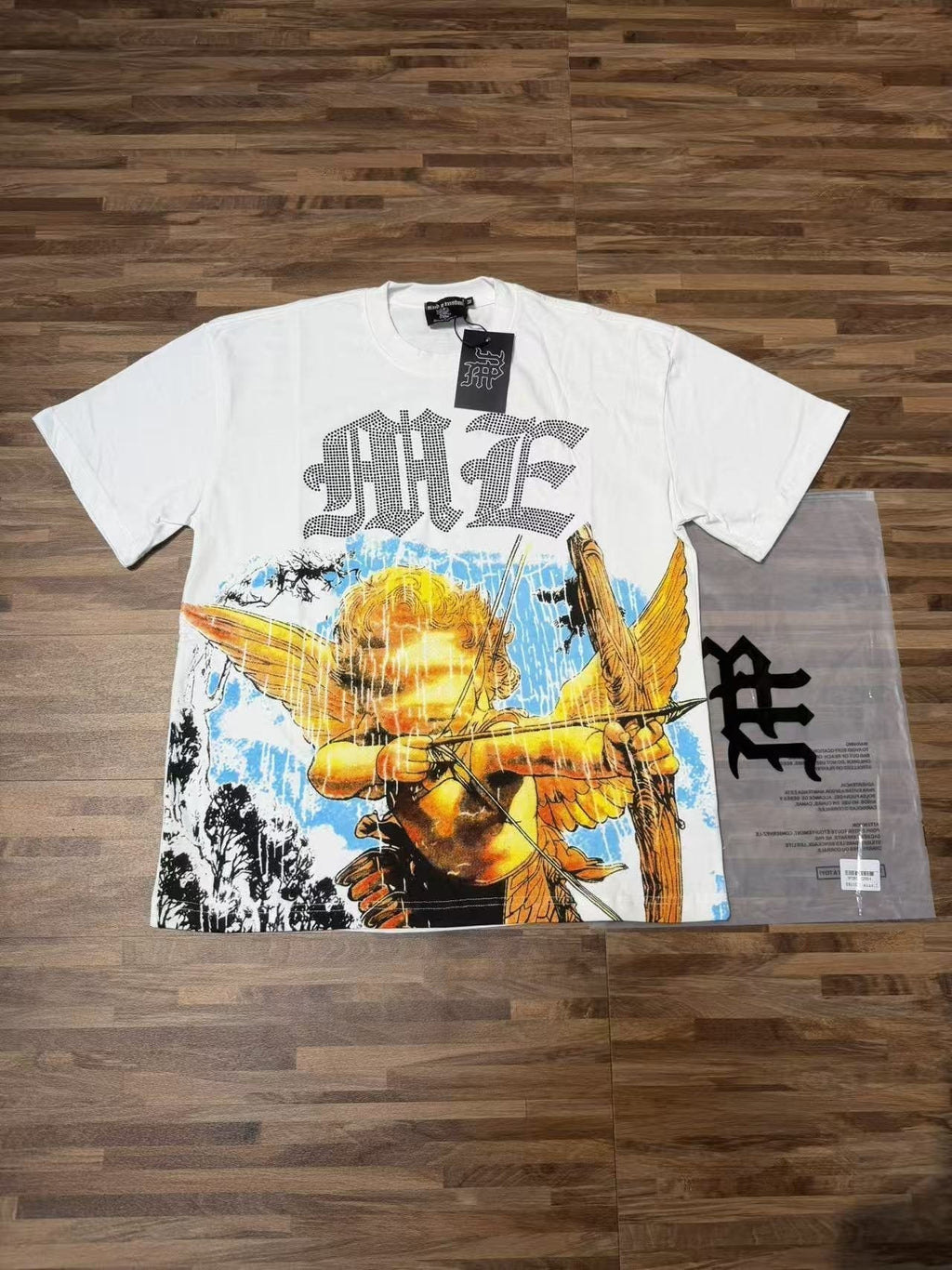 MIXED EMOTION Angel Dove Graphic T-Shirt ¡ª context