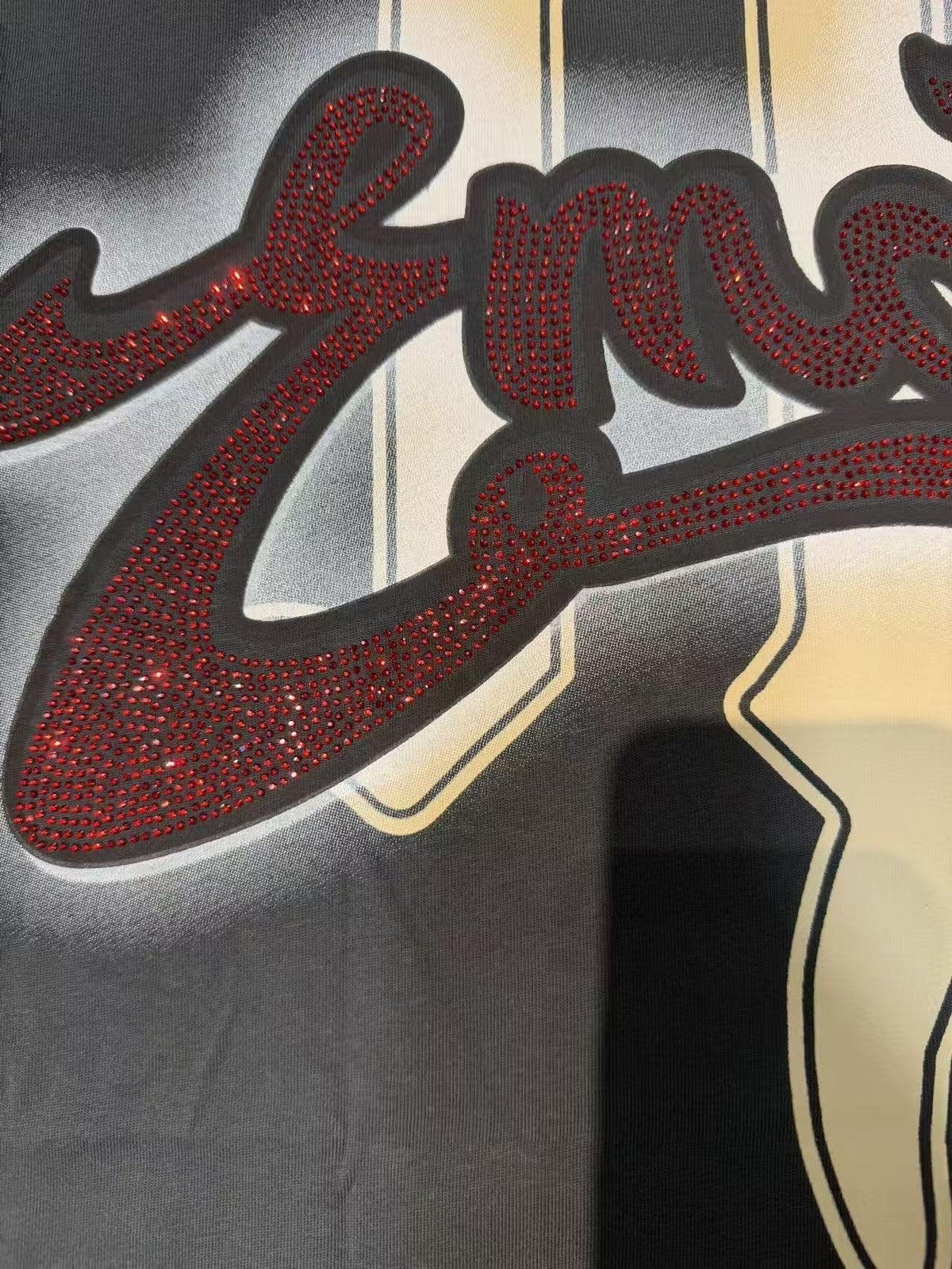 MIXED EMOTION Angel Graphic Short-Sleeve T-Shirt ¡ª detail