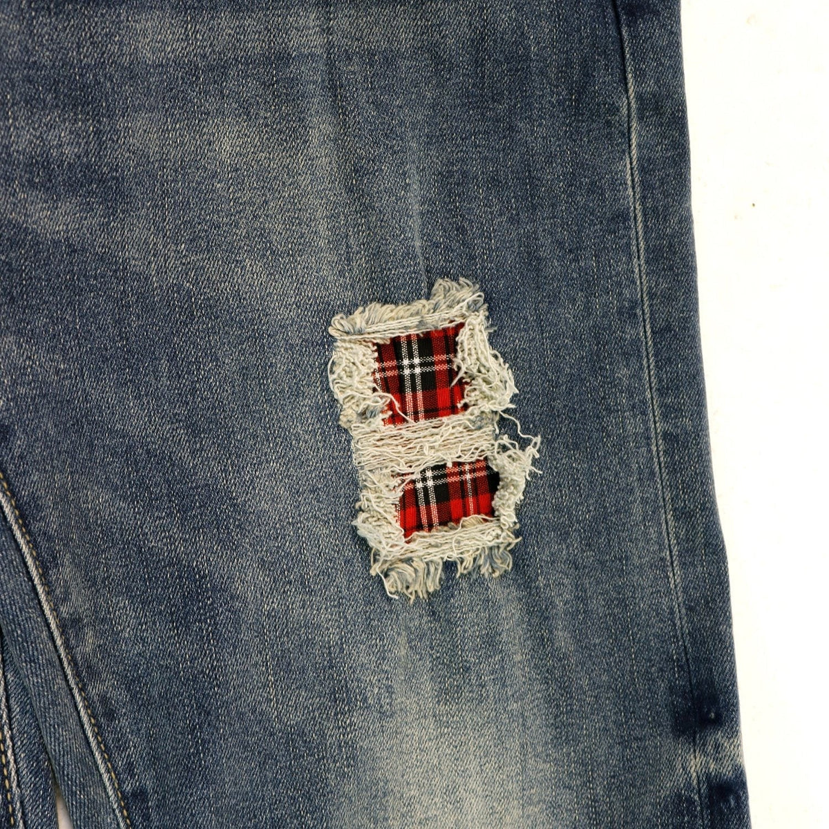 Purple Brand P001 Washed Blue Distressed Patch Jeans ¡ª detail