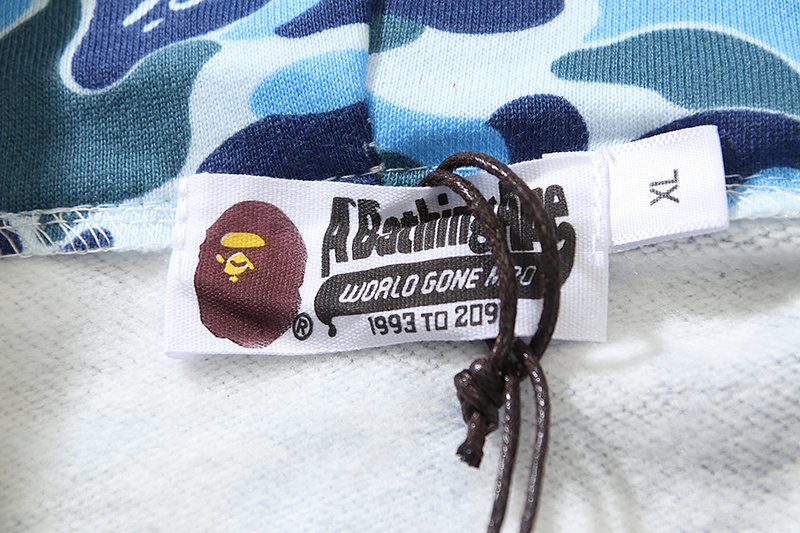 BAPE Camouflage Full-Zip Hoodie ¡ª hang_tag