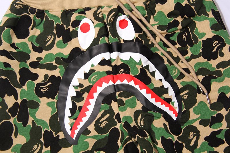 BAPE WGM Camouflage Graphic Shorts ¡ª detail
