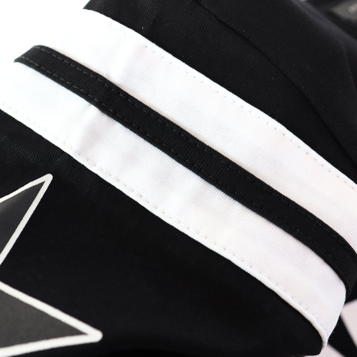 AMIRI Sleeve Stripe Graphic T-Shirt ¡ª detail