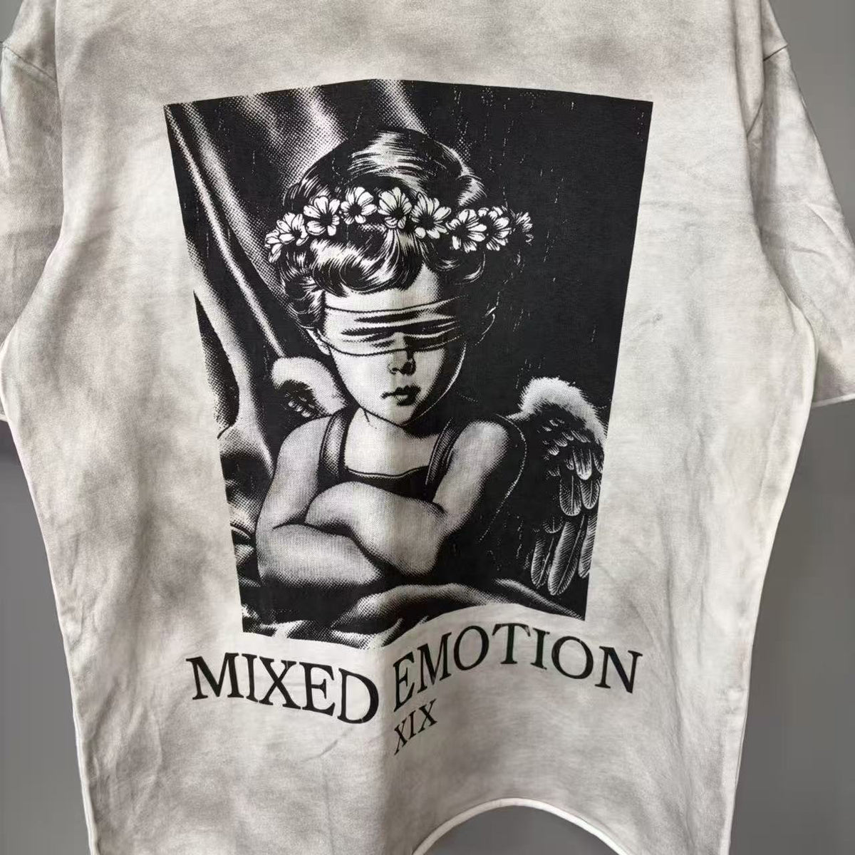 MIXED EMOTION Cherub Graphic Short-Sleeve T-Shirt ¡ª detail