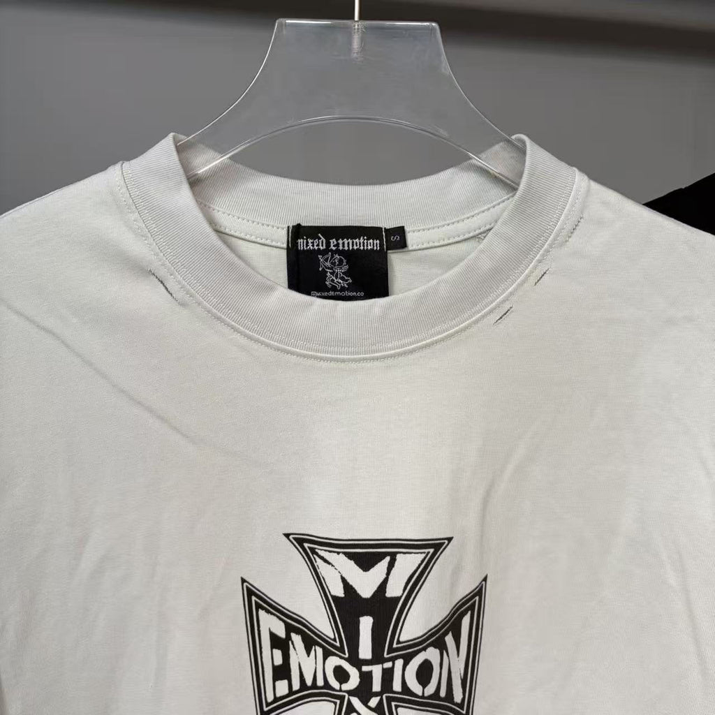 MIXED EMOTION Cross Graphic Distressed T-Shirt ¡ª neck_label