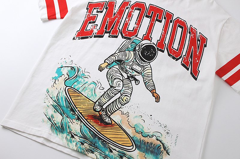 MIXED EMOTION Astronaut Graphic Ringer T-Shirt ¡ª detail
