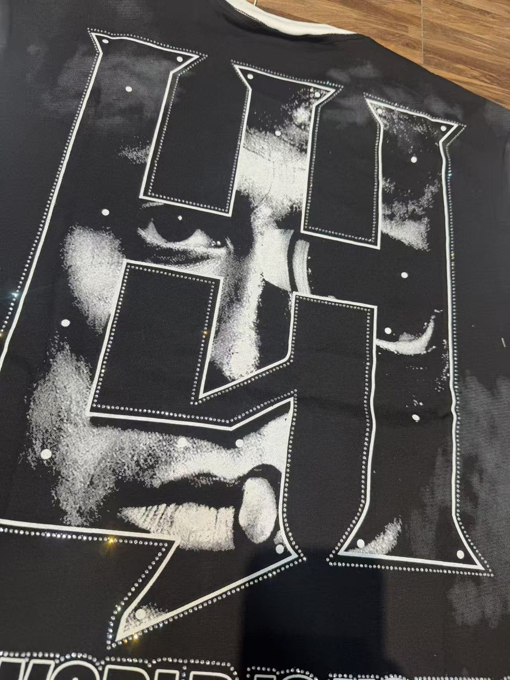Life Hustlere Scarface-Inspired Raglan Graphic T-Shirt ¡ª detail