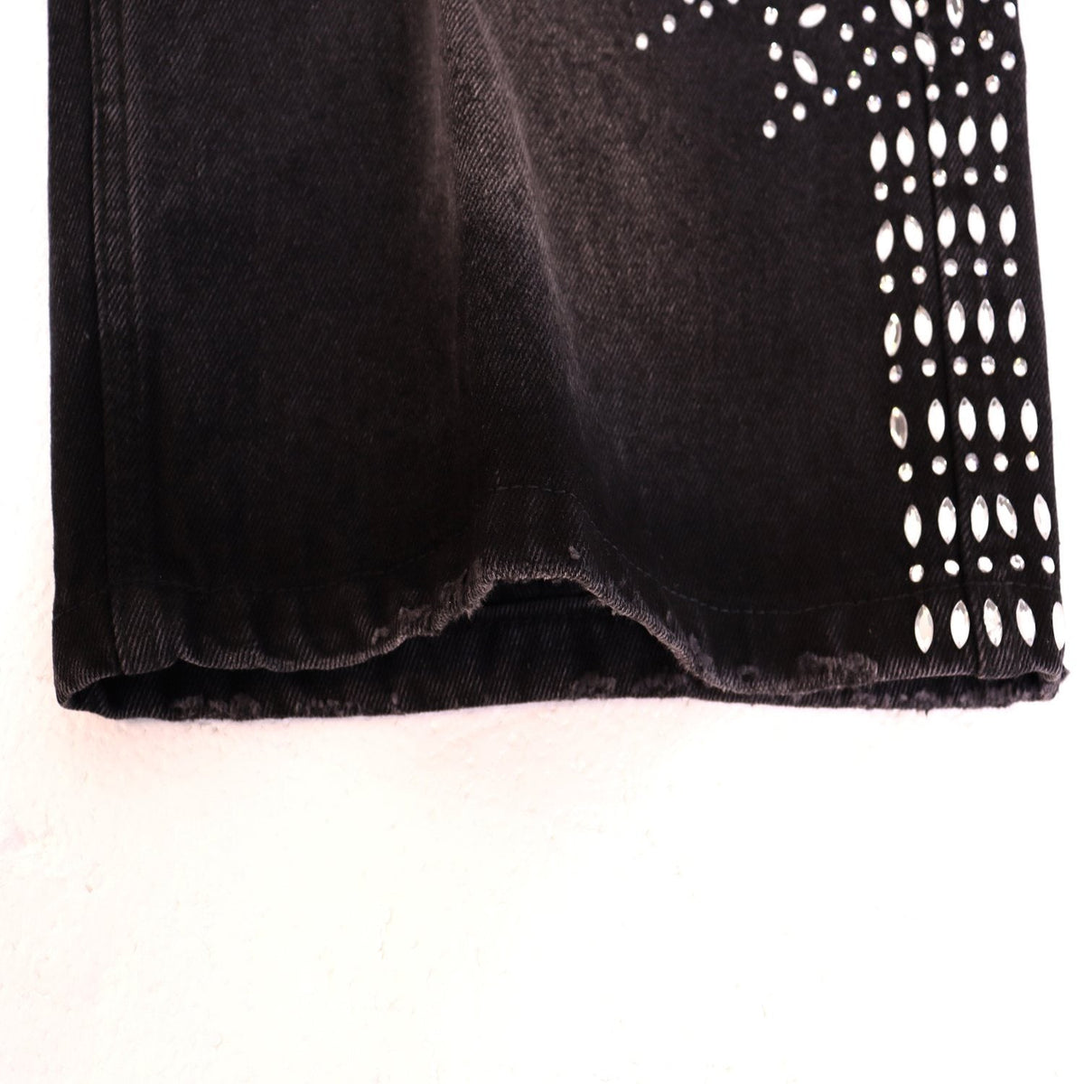 VALE SPORTS DIVISION Rhinestone Starburst Denim Shorts ¡ª detail