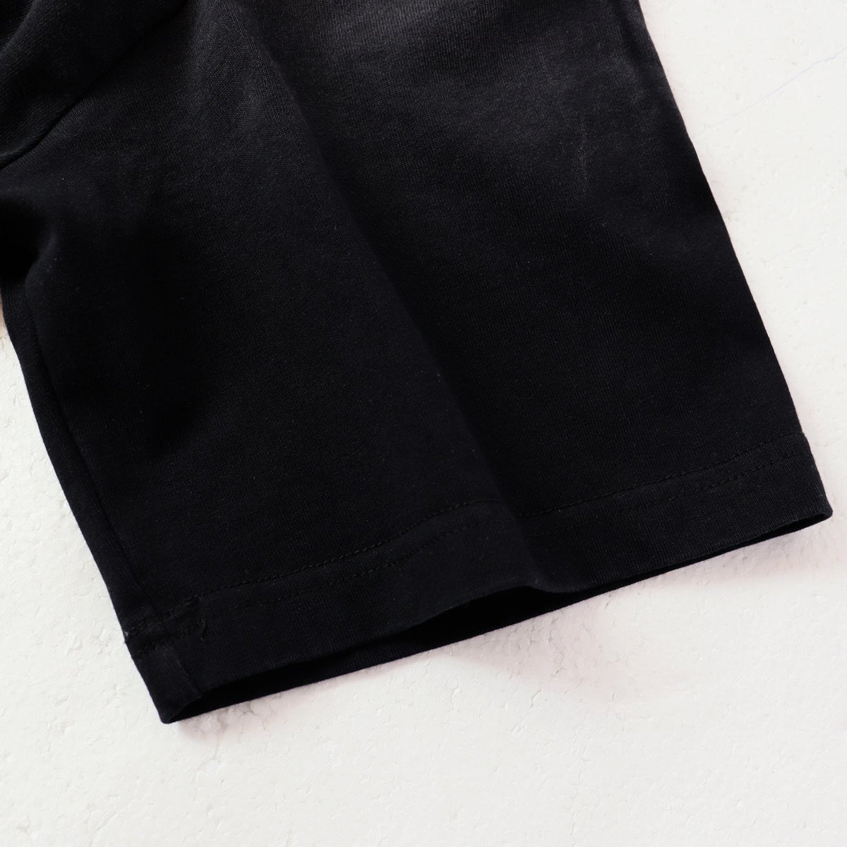 AMIRI The Chateau Badge Graphic T-Shirt ¡ª fabric_closeup