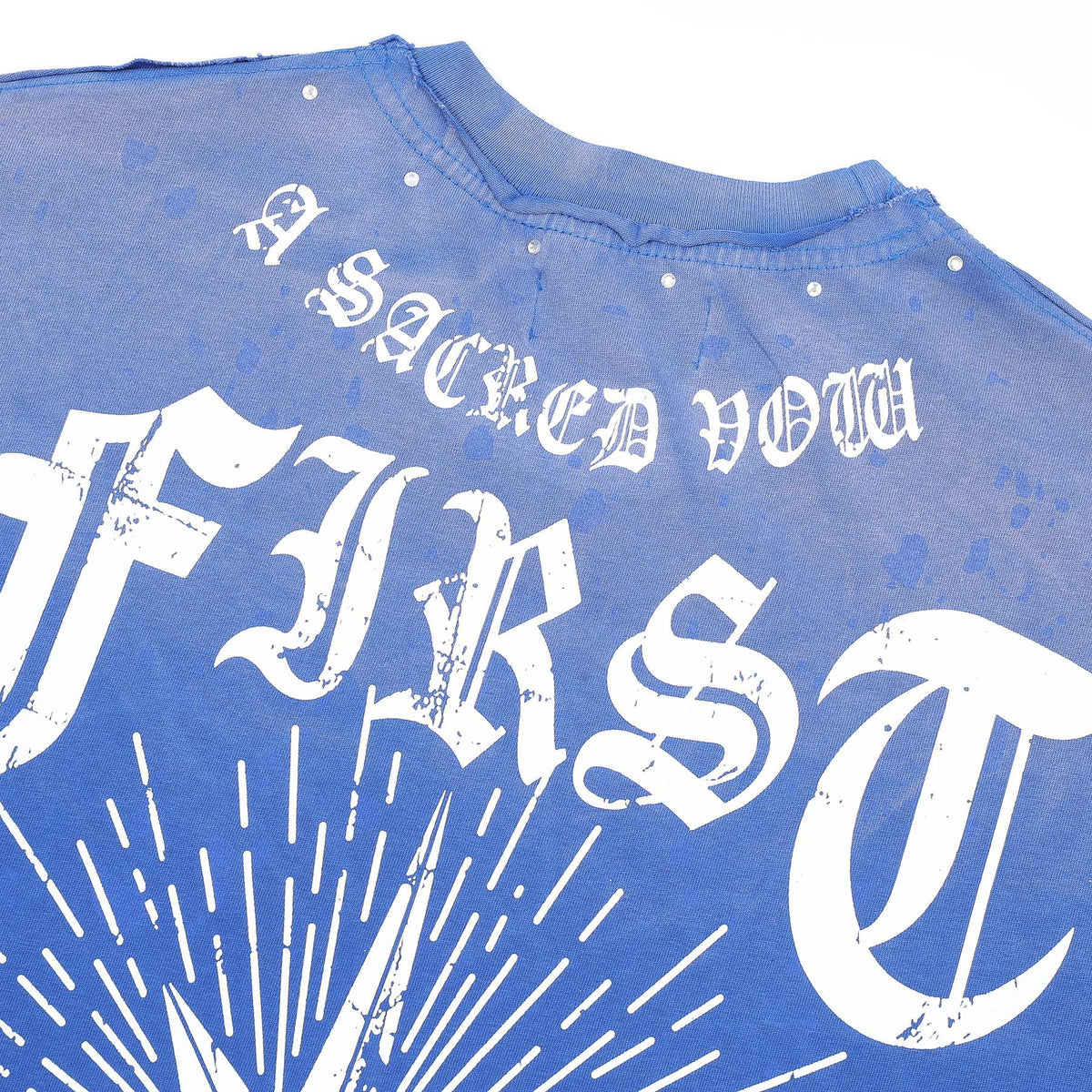 FIRST ROW A Sacred Vow Heart Graphic T-Shirt ¡ª detail