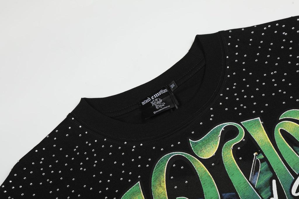 MIXED EMOTION Astronaut Skull Graphic T-Shirt ¡ª neck_label