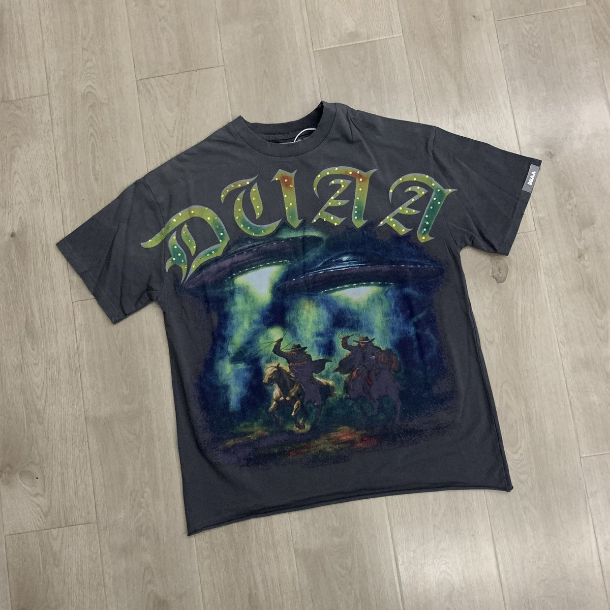 DUAA Cowboy Graphic Gray Short-Sleeve T-Shirt ¡ª front