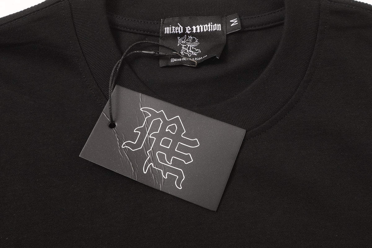MIXED EMOTION Love or Hate Cupid Graphic T-Shirt ¡ª hang_tag