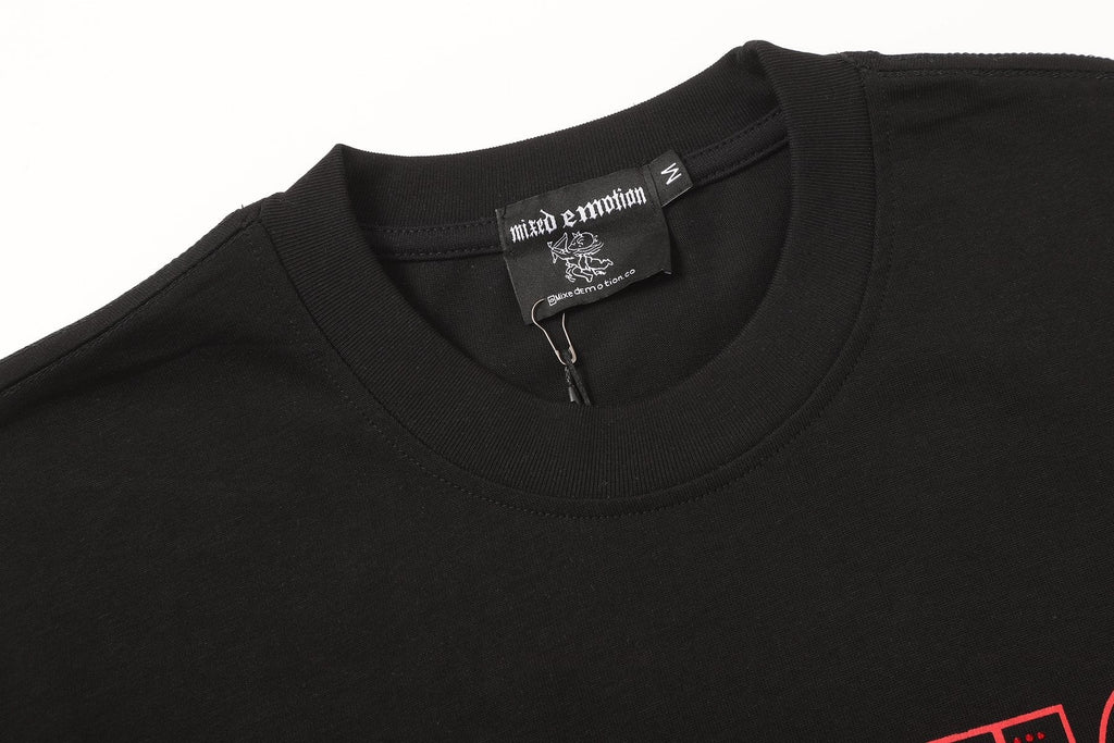MIXED EMOTION Love or Hate Cupid Graphic T-Shirt ¡ª neck_label
