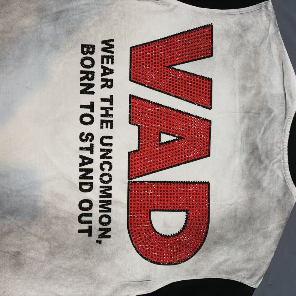 VARE ALL DAY Washed Contrast-Sleeve Graphic T-Shirt ¡ª detail