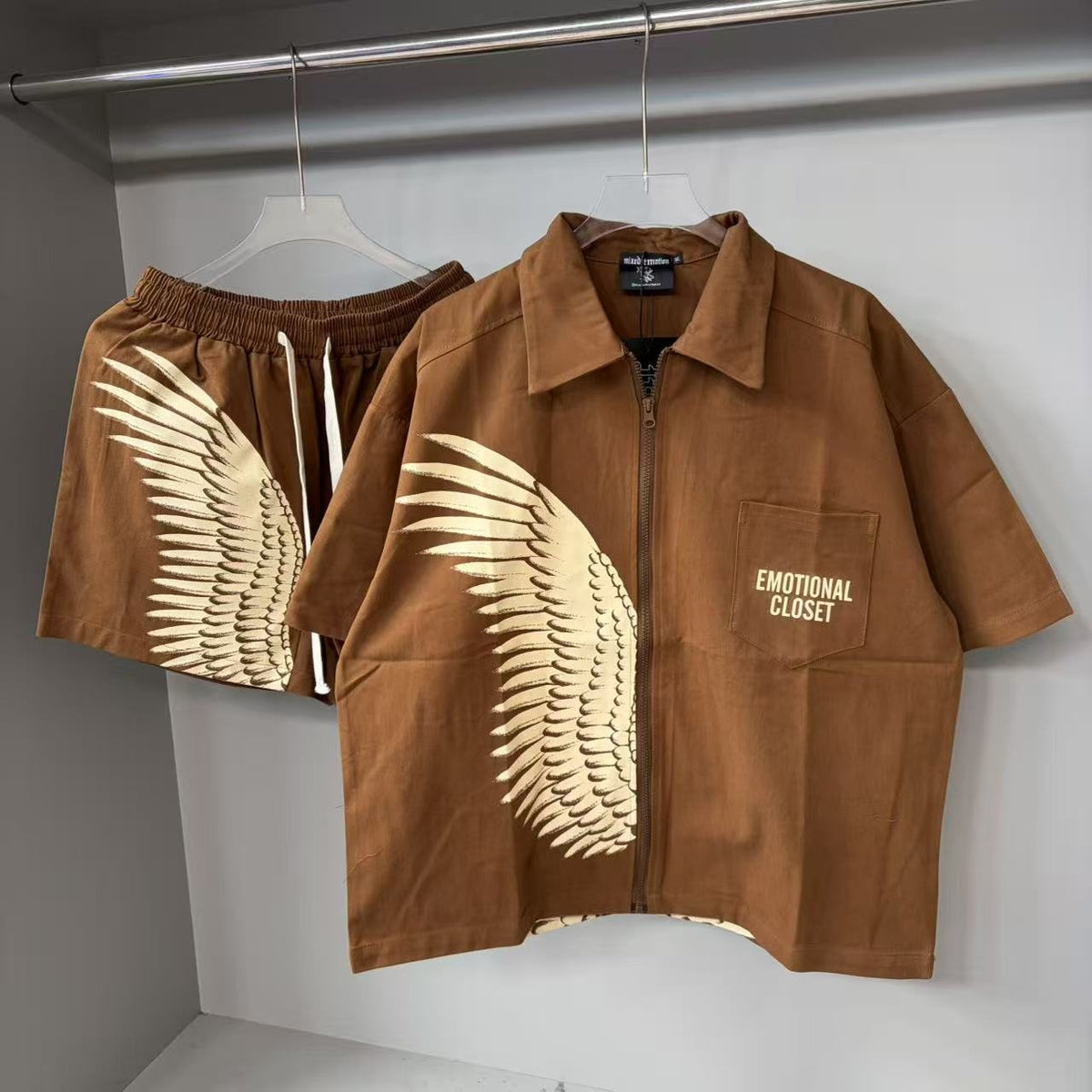 Emotional Closet Wing Graphic Short-Sleeve Set ¡ª hero