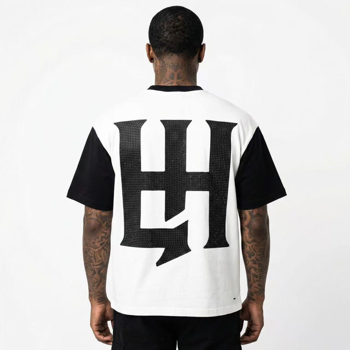 Life Hustlere Contrast-Sleeve Graphic T-Shirt ¡ª model