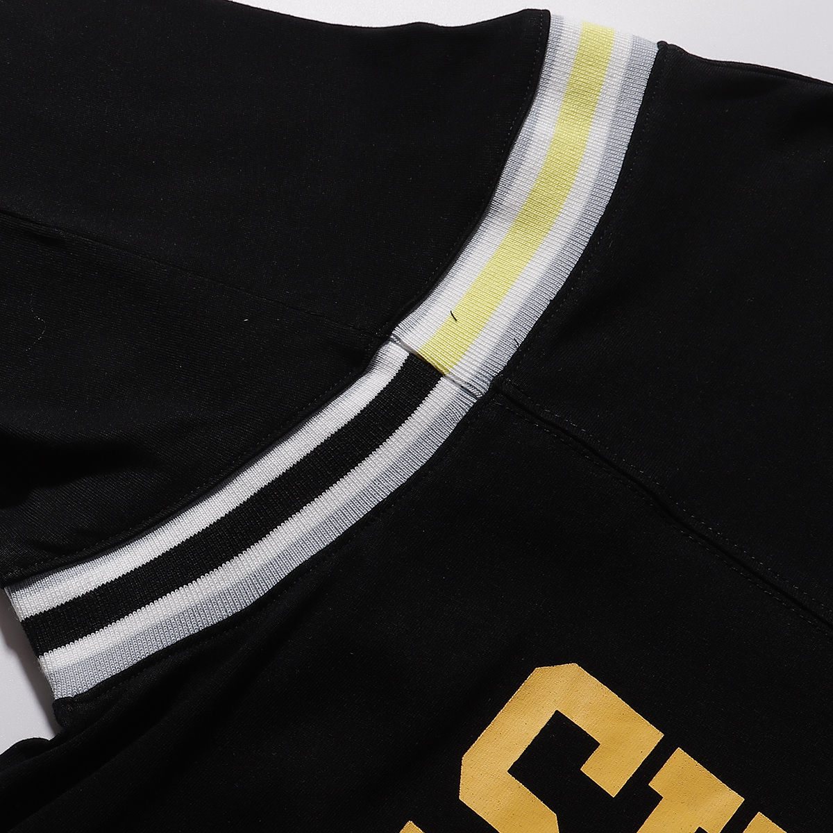 Supreme Split Football Graphic Short-Sleeve T-Shirt ¡ª detail