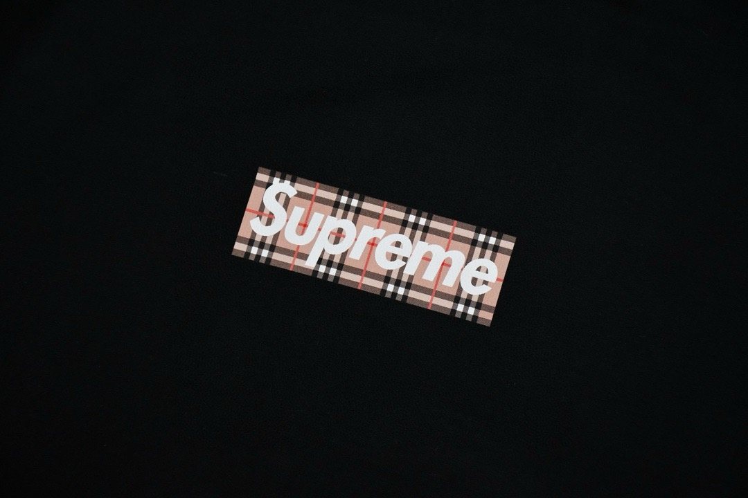 Supreme Plaid Box-Logo Graphic T-Shirt ¡ª detail