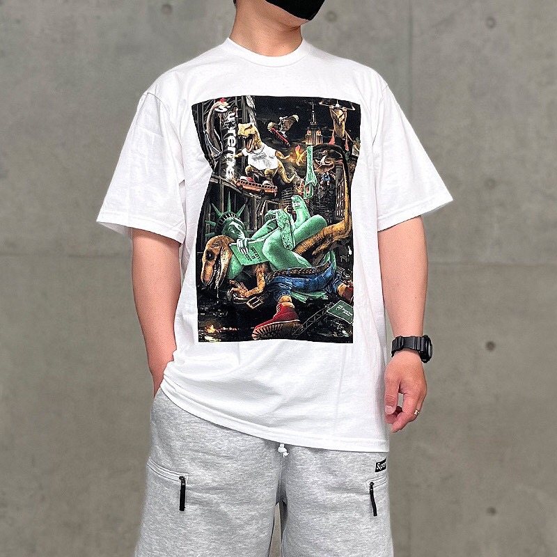 Supreme T-Rex Statue Graphic Short-Sleeve T-Shirt ¡ª context