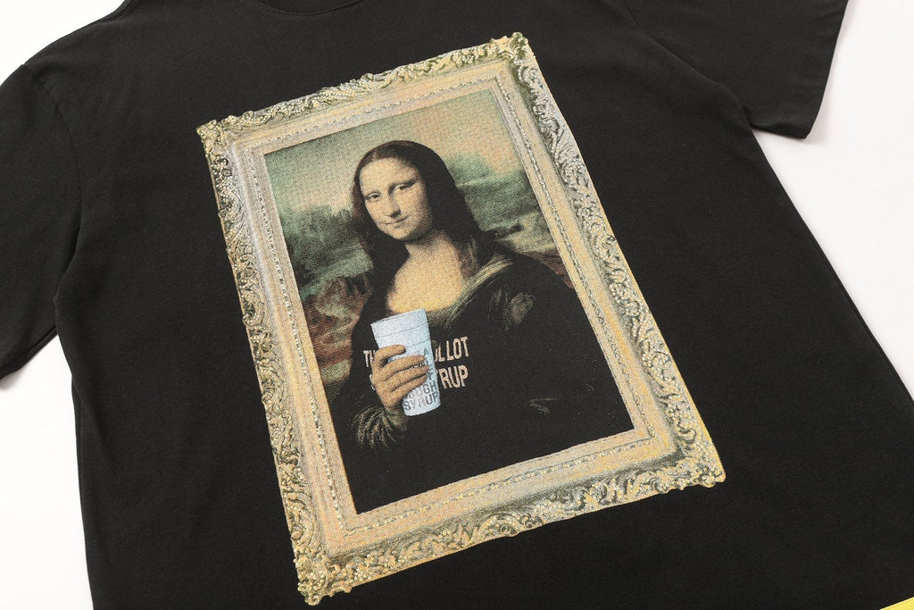 THAT'S A AWFUL LOT OF COUGH SYRUP Mona Lisa Graphic Short-Sleeve T-Shirt ¡ª detail