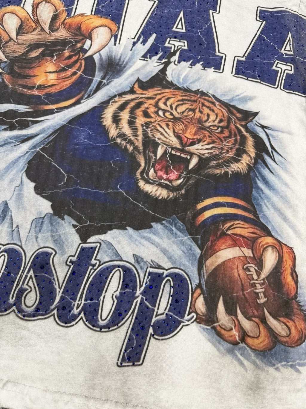 DUAA Nonstop Tiger Football Graphic T-Shirt ¡ª detail