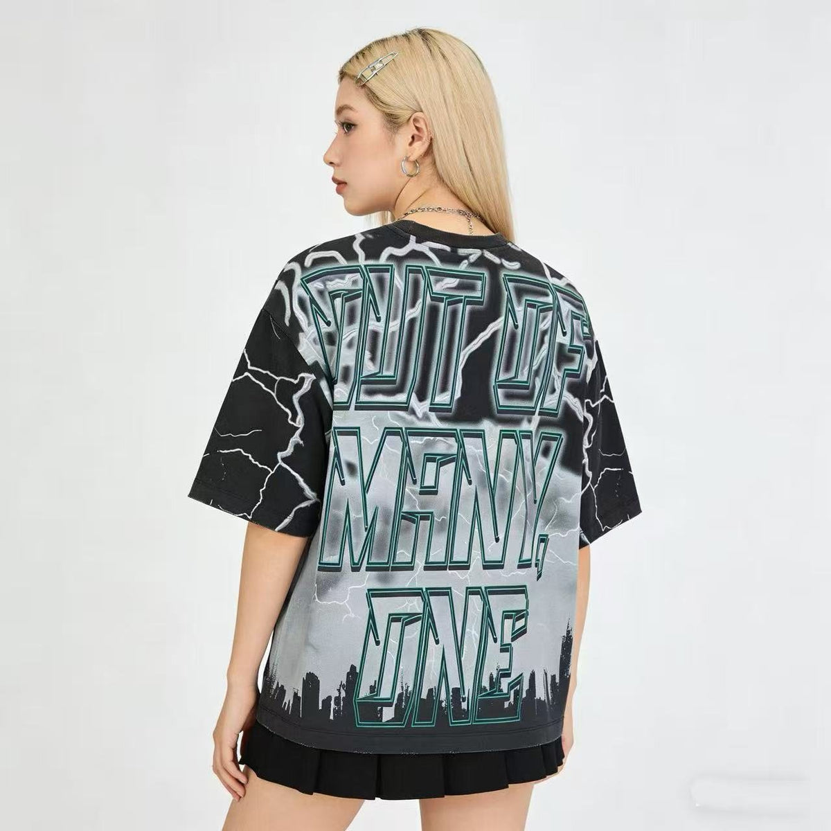 Godspeed Statue of Liberty Graphic T-Shirt ¡ª model