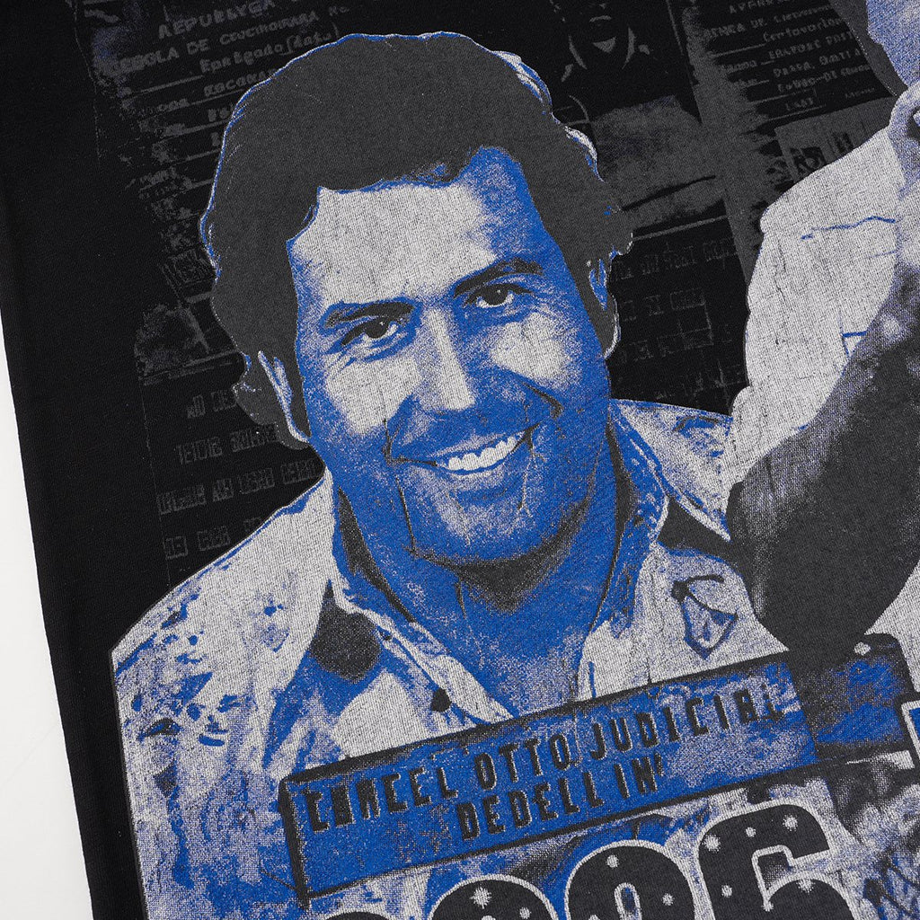 VALLEY Portrait Graphic Short-Sleeve T-Shirt ¡ª detail