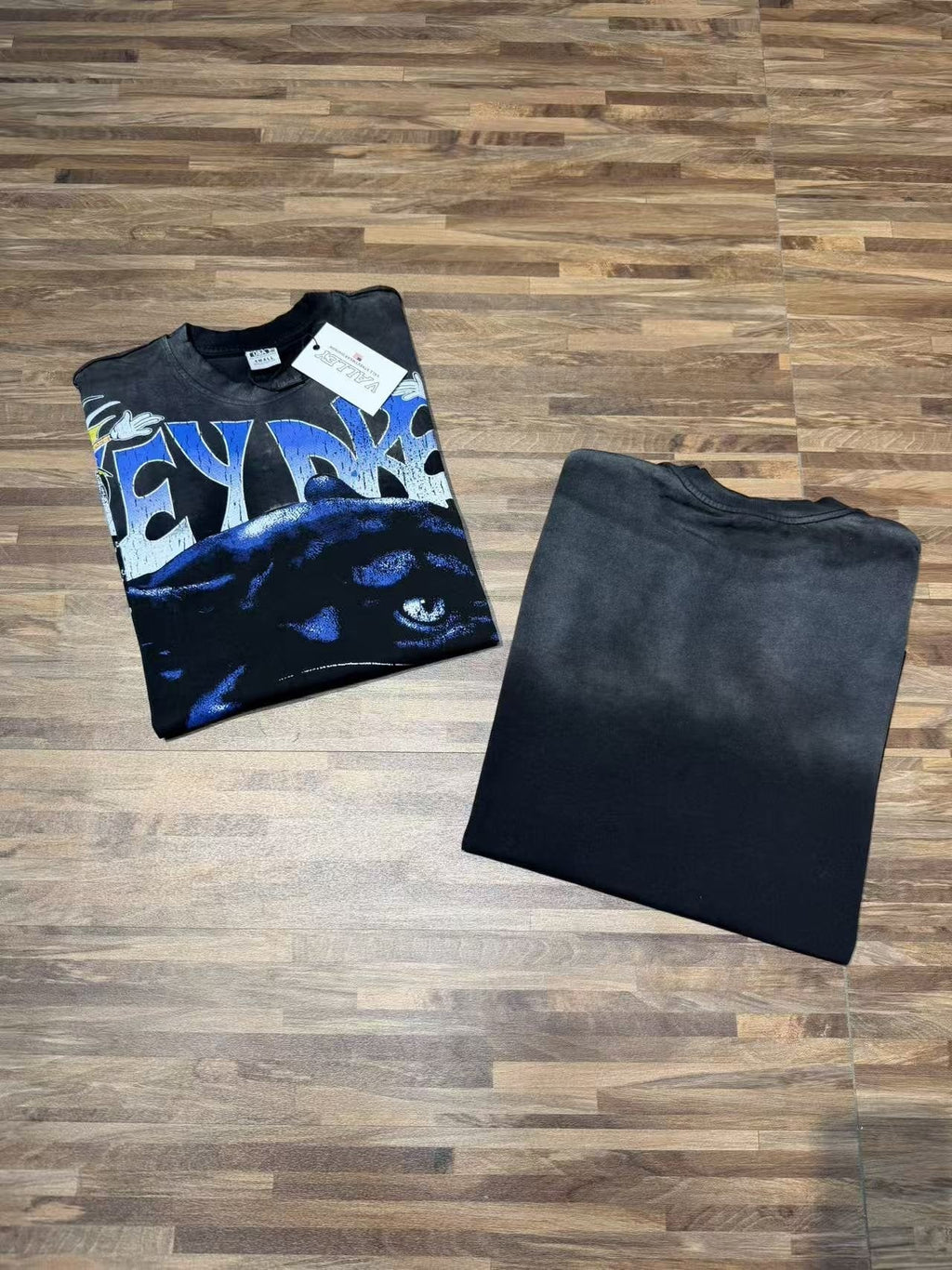 VALLEY Dreams Panther Graphic T-Shirt ¡ª context
