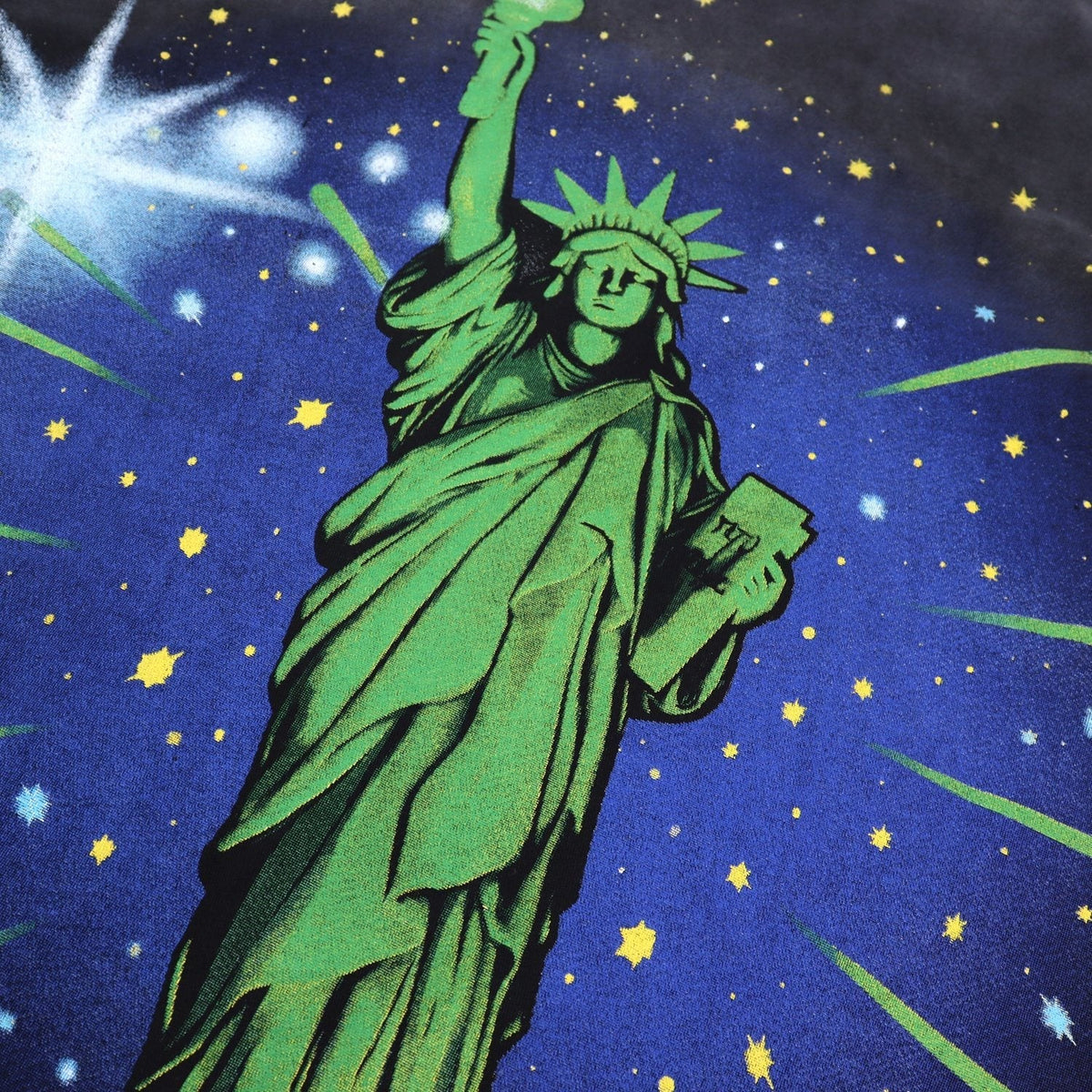 Valley Dreams Statue of Liberty Graphic T-Shirt ¡ª detail