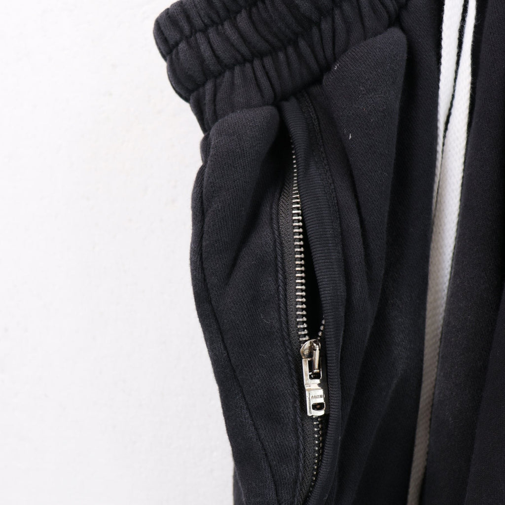 AMIRI Washed Graphic T-Shirt & Shorts Set ¡ª detail