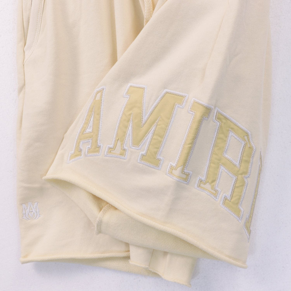 AMIRI Vintage Collegiate Graphic Shorts ¡ª detail