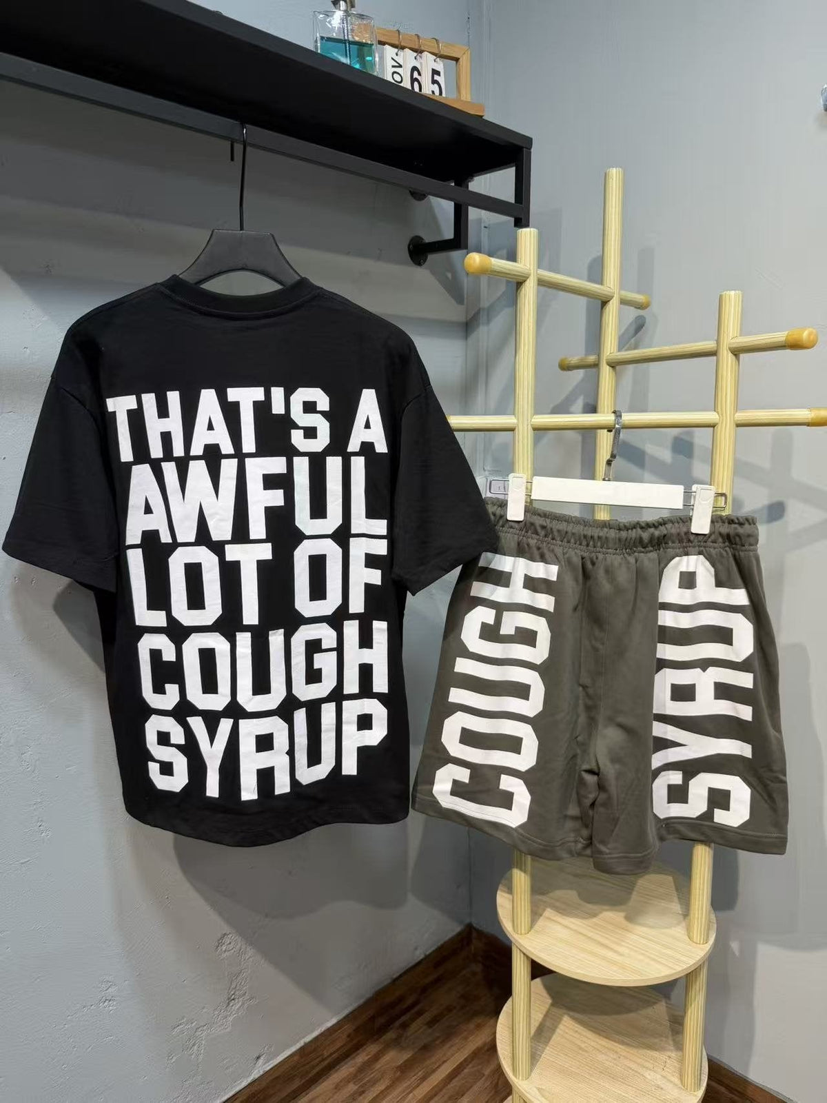 THAT'S A AWFUL LOT OF COUGH SYRUP Joker Face Graphic Short-Sleeve Set ¡ª back