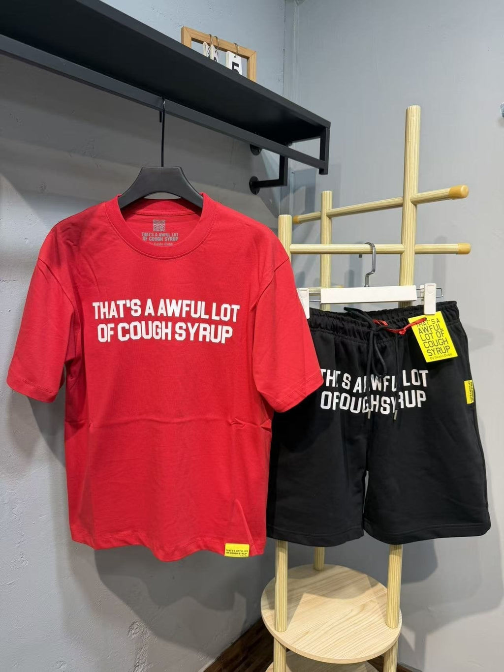 THAT'S A AWFUL LOT OF COUGH SYRUP Bold Wordmark Short-Sleeve Set ¡ª front