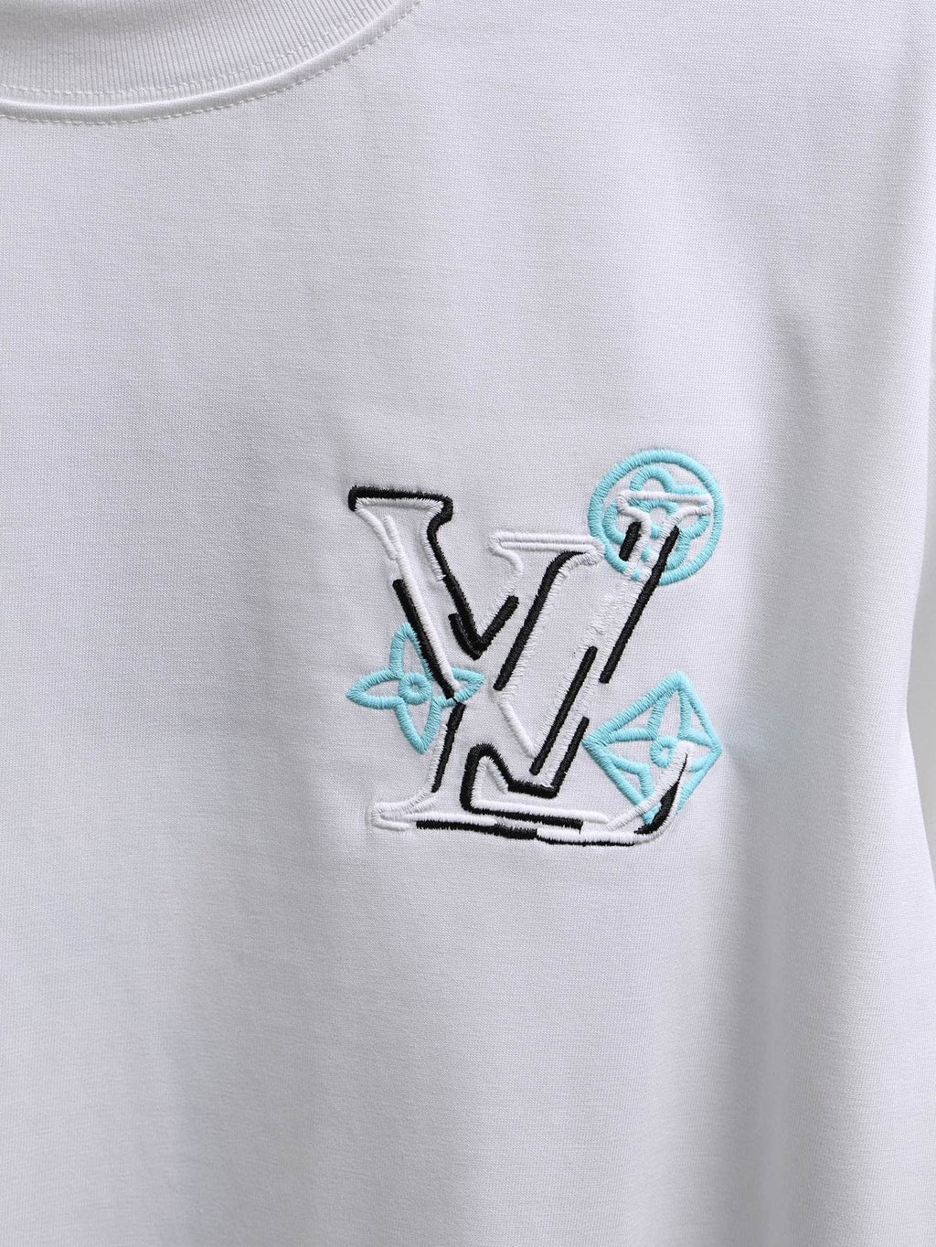 Louis Vuitton*LV White Embroidered Graphic T-Shirt ¡ª detail