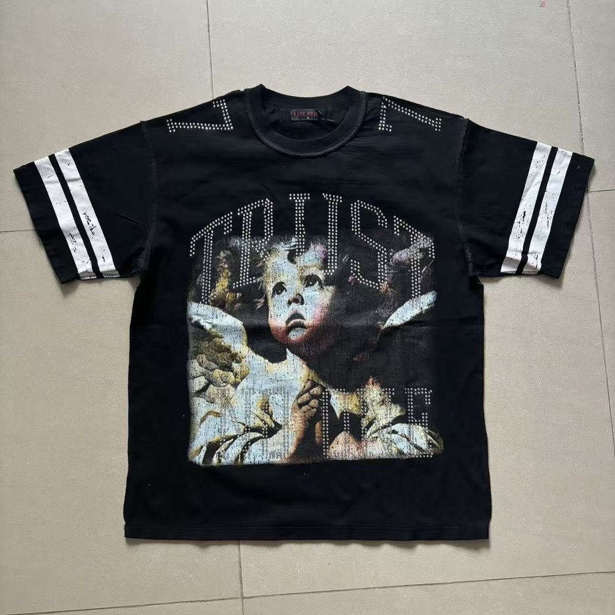 RARE PEACE Little Angel 77 Graphic T-Shirt ¡ª front
