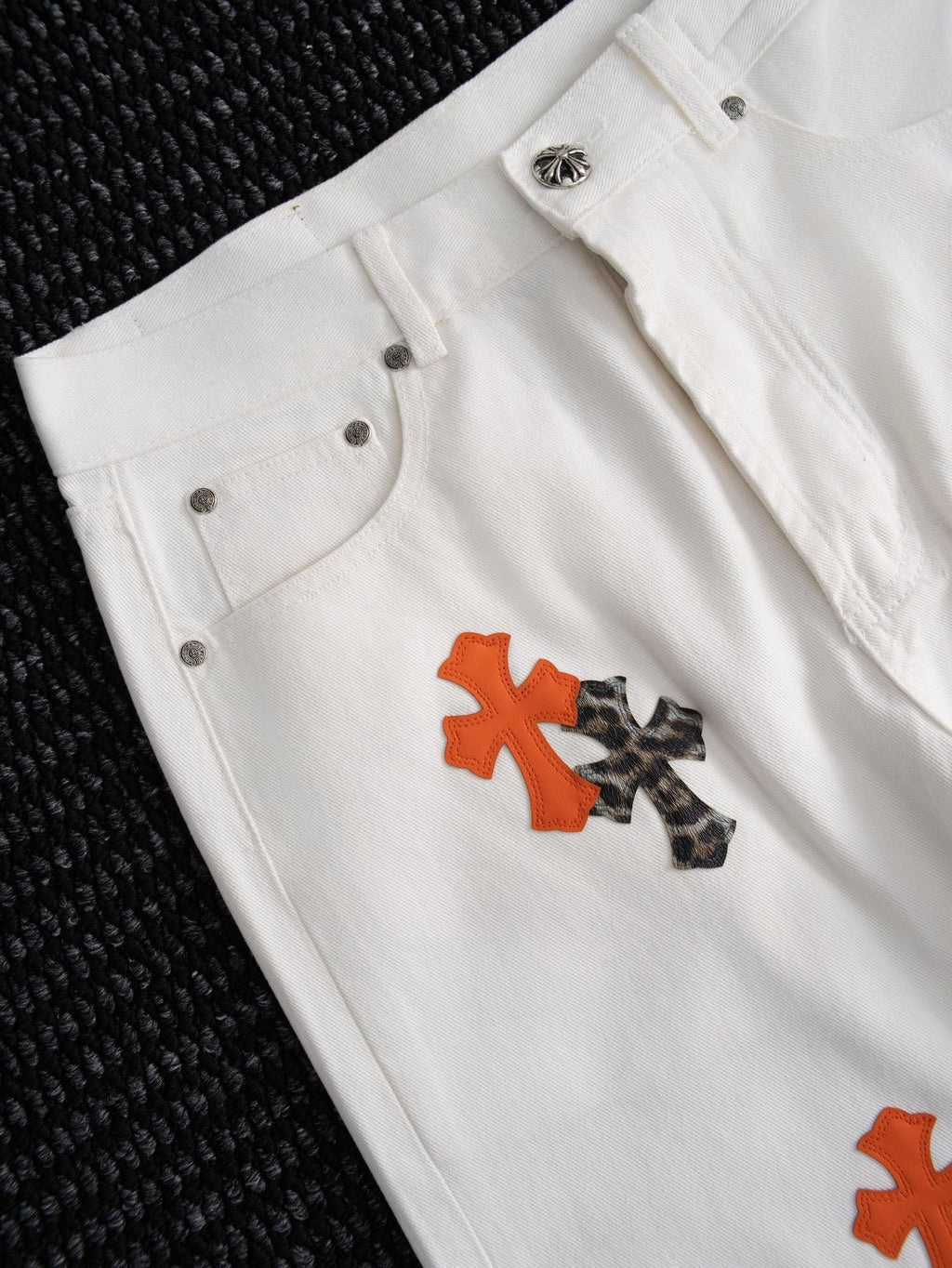 Chrome Hearts Cross Patch White Jeans ¡ª detail