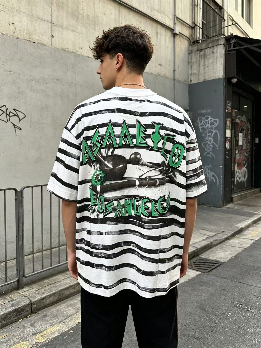 ASAALL Striped Front & Back Graphic T-Shirt ¡ª model