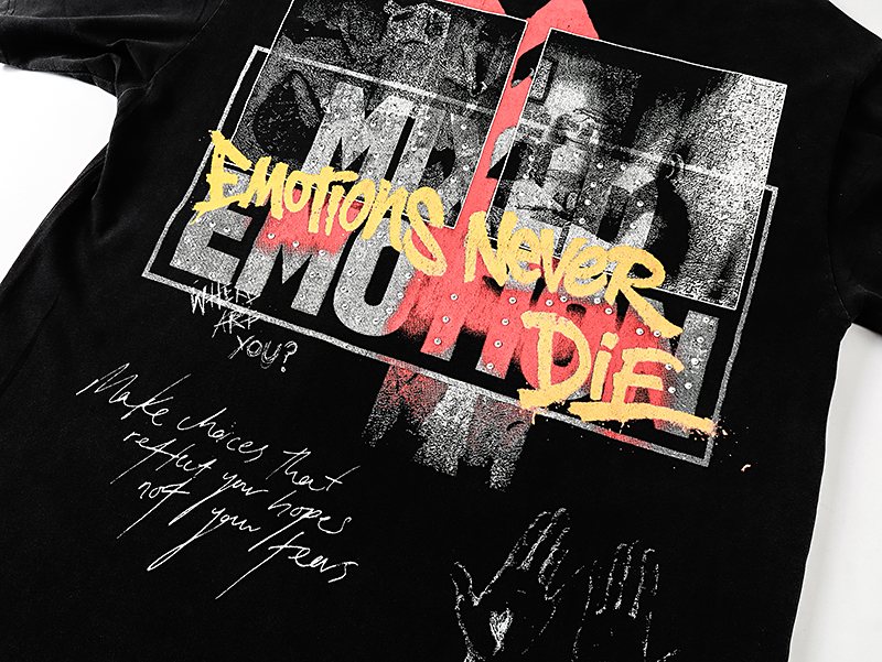 MIXED EMOTION Rhinestone Graphic T-Shirt ¡ª detail