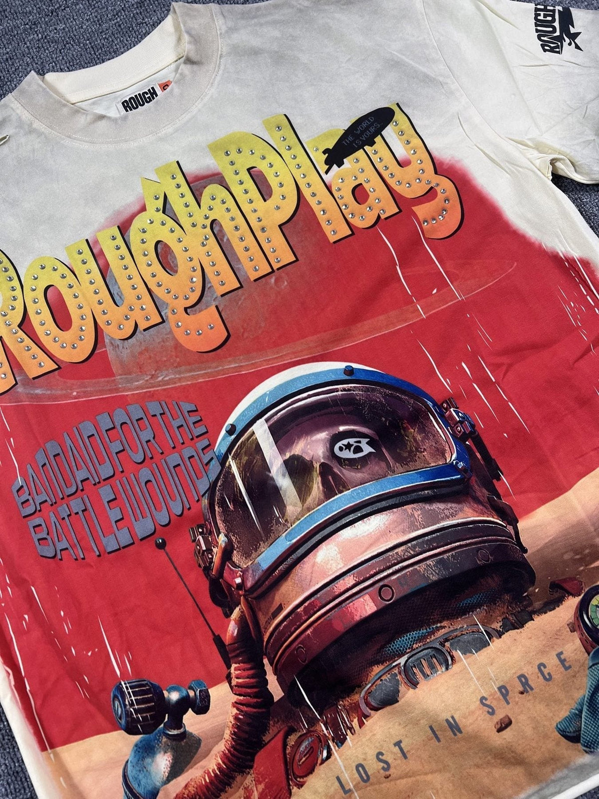 Rough Play Astronaut Graphic Short-Sleeve T-Shirt ¡ª detail