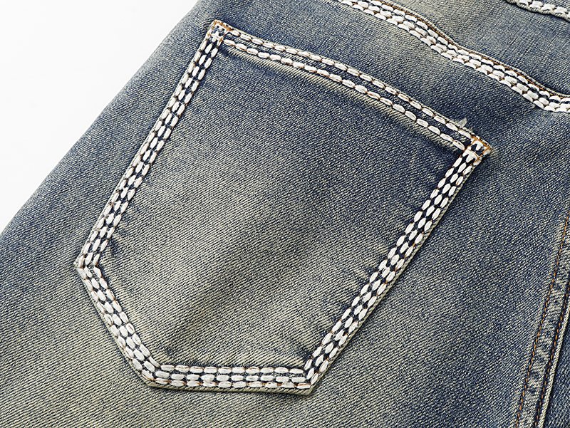 VALABASAS Washed Blue Flared Jeans ¡ª detail