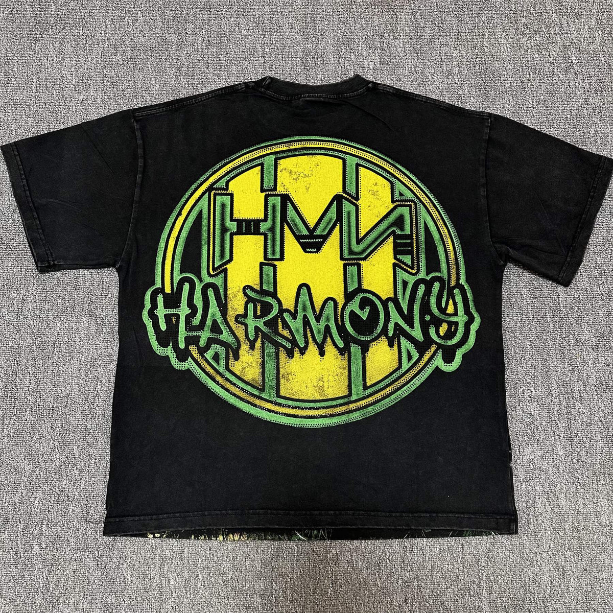 HARMONY HML Circle Logo Graphic T-Shirt ¡ª hero
