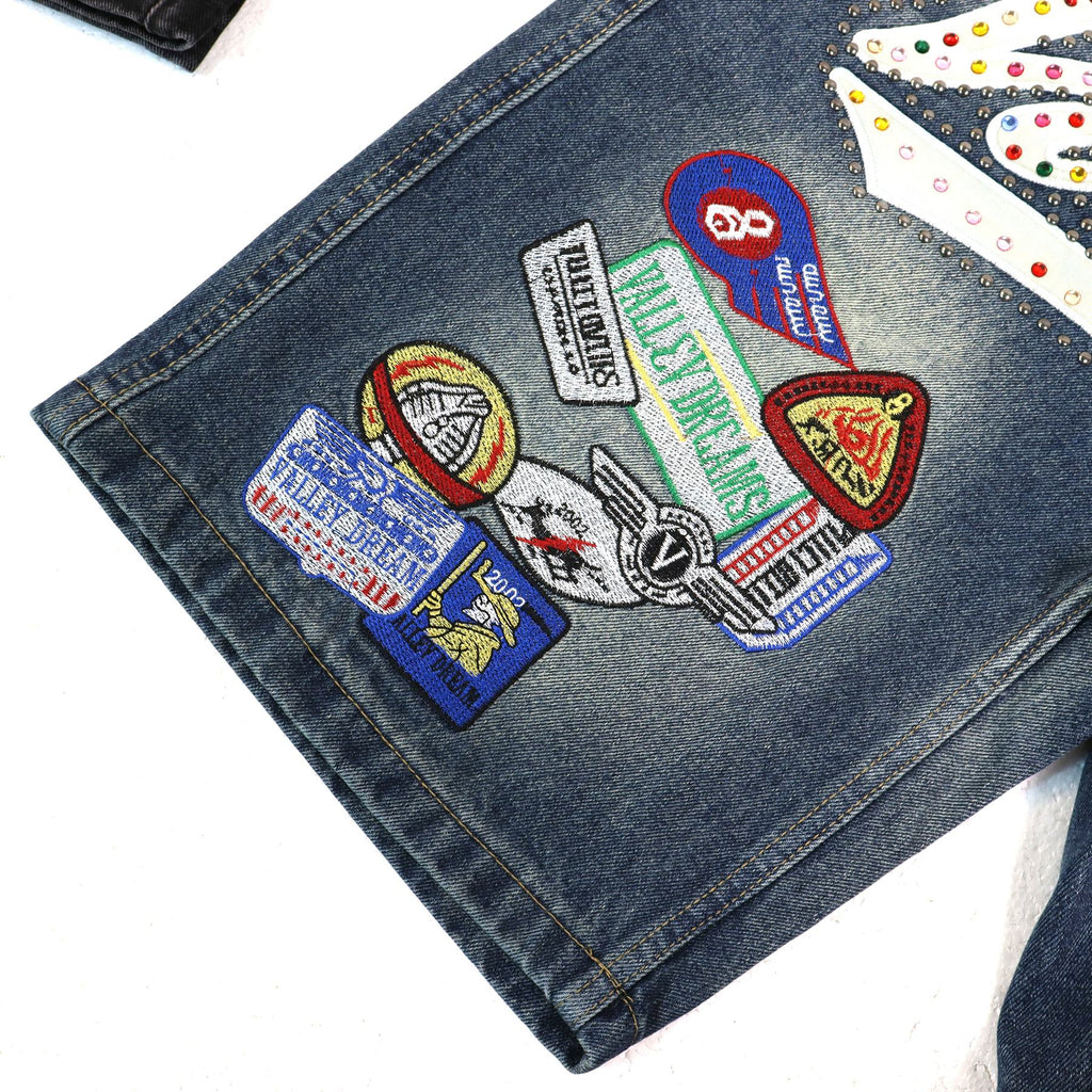 VALE SPORTS DIVISION Patch Embroidered Studded Denim Shorts ¡ª detail