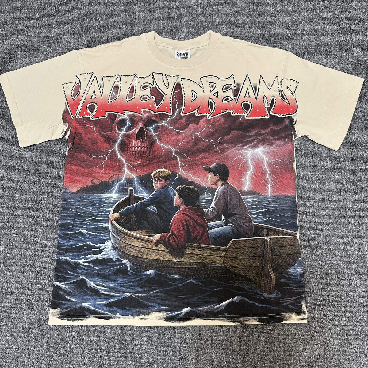 VALE USA Dreams Rhinestone Graphic T-Shirt ¡ª front