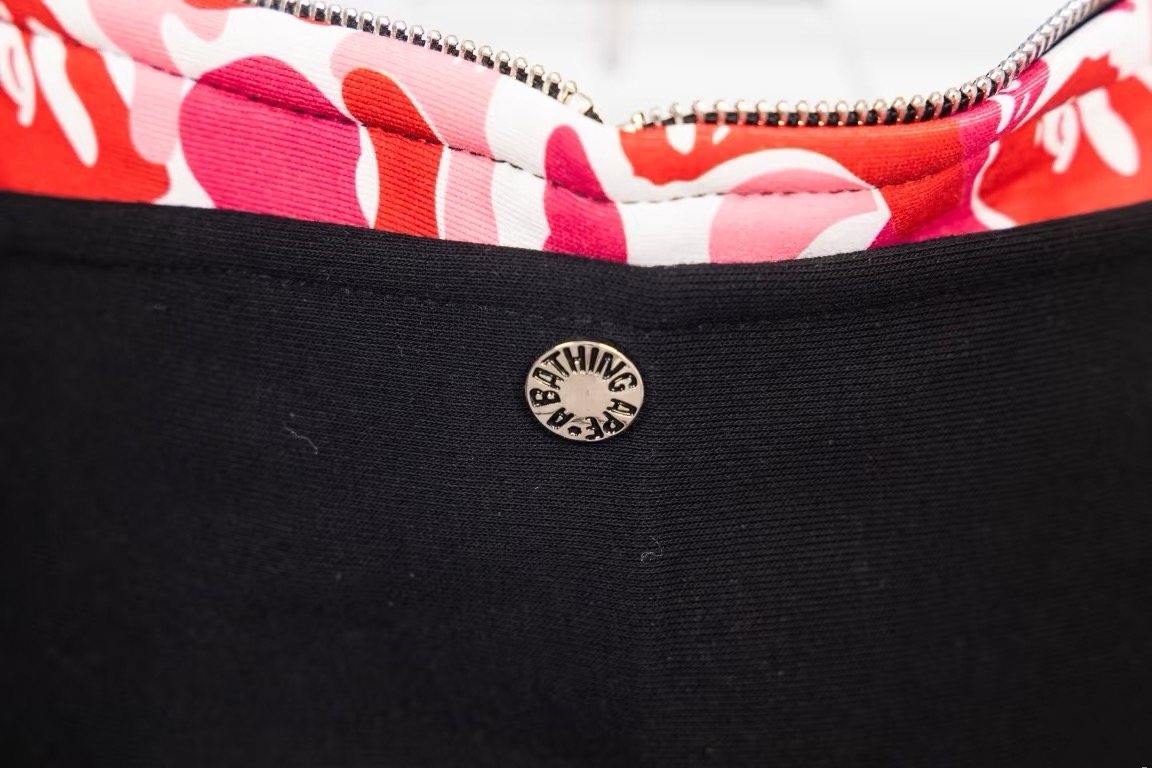 BAPE Shark WGM Zip-Up Hoodie ¡ª detail